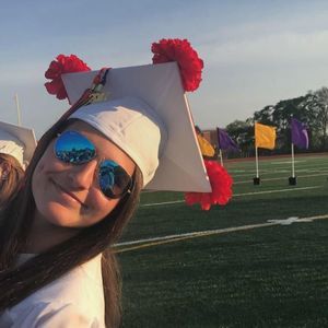 Meet your Posher, Olivia